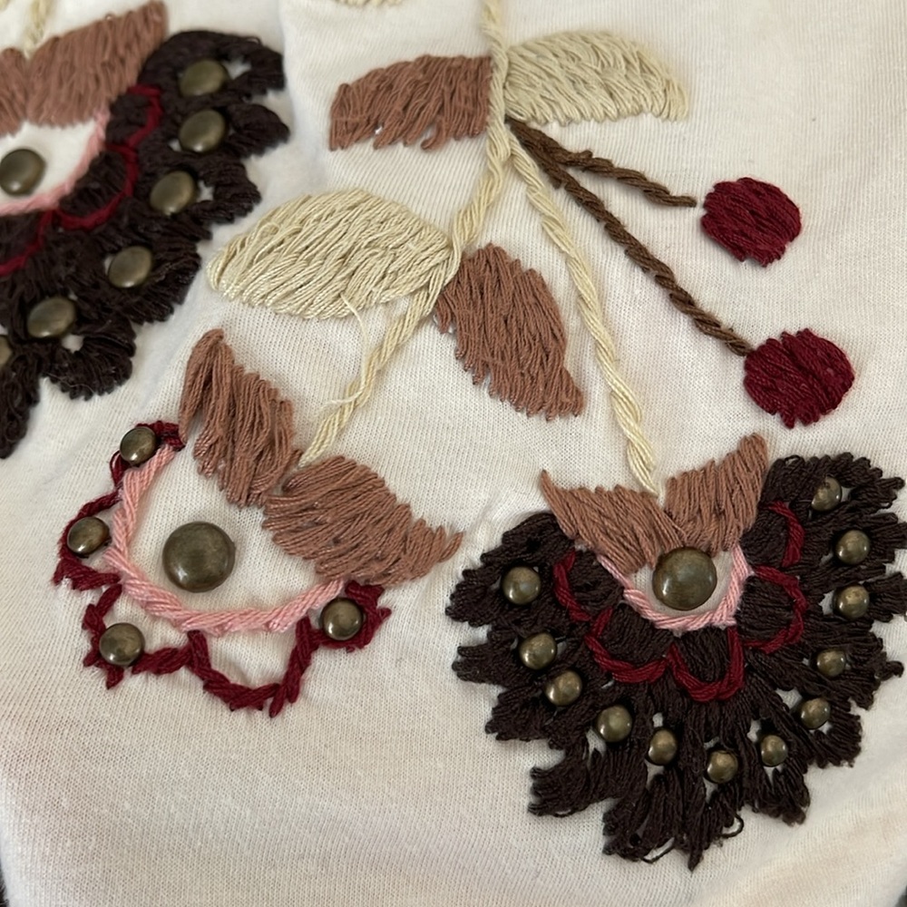 Johnny Was Joystick embroidered studded floral v-neck tee S - Picture 8 of 9